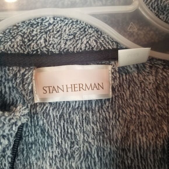 STAN HERMAN ZIP UP FLEECE JACKET. SIZE M. Grayish black. Full front zipper. - Picture 4 of 15